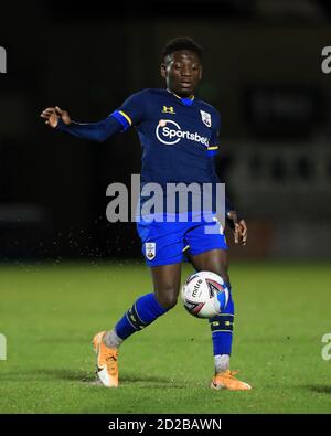 Kazeem Olaigbe di Southampton U21 durante la partita EFL Trophy al PTS Academy Stadium di Northampton. Foto Stock