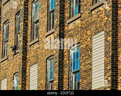 Vecchio edificio abbandonato Run Down Foto Stock