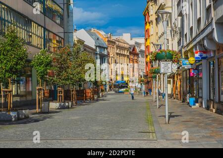 OSTRAVA / REPUBBLICA CECA - 29 SETTEMBRE 2019: Vista sulla strada della città di Ostrava Foto Stock