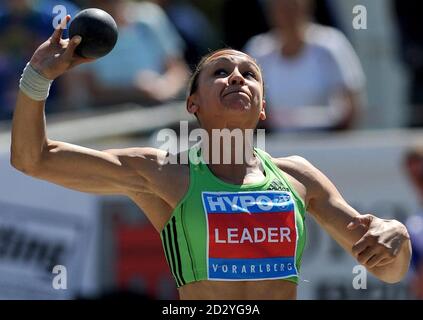 La Gran Bretagna Jessica Ennis compete nel putt di colpo durante il giorno uno dell'incontro di Hypo a Gotzis, Austria. Foto Stock