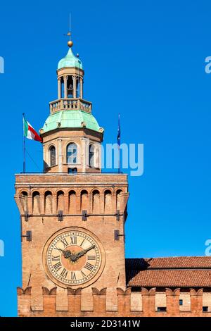 Torre d’Accursio su Palazzo d’Accursio, Bologna, Italia Foto Stock