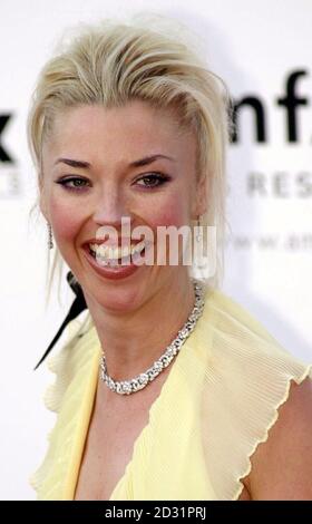 La socialita Tamara Beckwith arriva al gala di beneficenza AMFAR a Cannes. Foto Stock