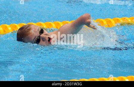 Andrew Mullen della Gran Bretagna in azione durante una sessione di allenamento per i Giochi Paralimpici presso l'Aquatics Center, Olympic Park, Londra. Foto Stock