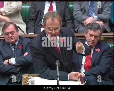 Il primo ministro britannico Tony Blair interviene durante le interrogazioni del primo ministro alla Camera dei Comuni, mercoledì 2 novembre 2005. PREMERE ASSOCIAZIONE foto. Il credito fotografico dovrebbe essere: PA Foto Stock