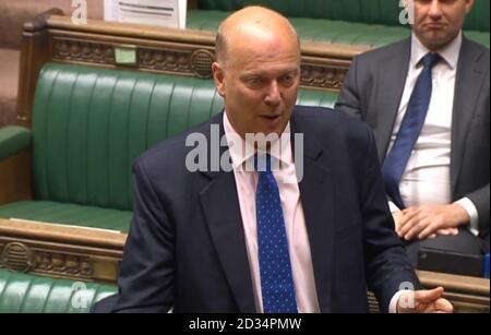 Il Segretario dei Trasporti Chris Grayling fa una dichiarazione a MPS nella Camera dei Comuni, in quanto i servizi di navigazione sulla linea principale della costa orientale saranno riportati sotto controllo pubblico dopo la cessazione dell'accordo di franchising con Virgin Trains East Coast (VTEC). Foto Stock