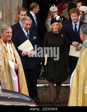 Il Principe del Galles, la Duchessa di Cornovaglia e i principi William e Harry lasciano l'Abbazia di Westminster, Londra, dopo un servizio di celebrazione per celebrare l'anniversario del matrimonio dei diamanti della Regina Elisabetta II e del Duca di Edimburgo. Foto Stock