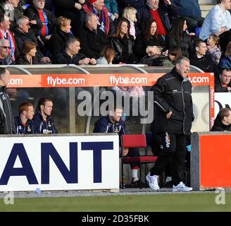 Terry Butcher, manager di New Inverness, durante la partita della Clydesdale Bank Scottish Premier League al Tulloch Caledonian Stadium di Inverness. Foto Stock