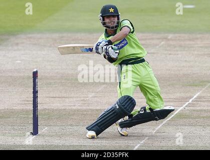 Il pakistano Mohammad Hafeez durante la quarta Giornata Internazionale a Lords, Londra. Foto Stock