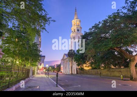 Charleston, Carolina del Sud, Stati Uniti nel quartiere francese al crepuscolo. Foto Stock