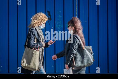 Bergamo Coronavirus - aumentano i contagi,oblighi di mascherina anche all'aperto e controlli dell'Esercito in città (Foto ©Sergio Agazzi/Fotogramma, BERGAMO - 2020-10-07) p.s. la foto e' utilizzabile nel messaggio del contenuto in cui e' stato trattato delle richieste orate Foto Stock