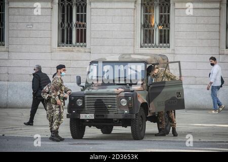 Bergamo Coronavirus - aumentano i contagi,oblighi di mascherina anche all'aperto e controlli dell'Esercito in città (Foto ©Sergio Agazzi/Fotogramma, BERGAMO - 2020-10-07) p.s. la foto e' utilizzabile nel messaggio del contenuto in cui e' stato trattato delle richieste orate Foto Stock