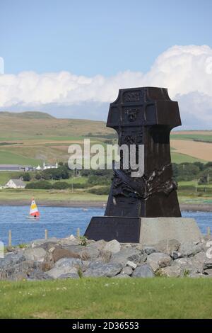 Lendalfoot, Ayrshire, Scozia ​This impressionante monumento alla nave da guerra russa Varyag si trova sulla costa dell'Ayrshire, nel villaggio di Lendalfoot, Foto Stock