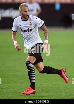 Valencia, Spagna. 13 Settembre 2020. Uros Racic di Valencia CF durante la partita la Liga tra Valencia CF e Levante UD disputata allo stadio Mestalla il 13 settembre 2020 a Valencia, Spagna. (Foto di PRESSINPHOTO) Credit: Pro Shots/Alamy Live News Foto Stock