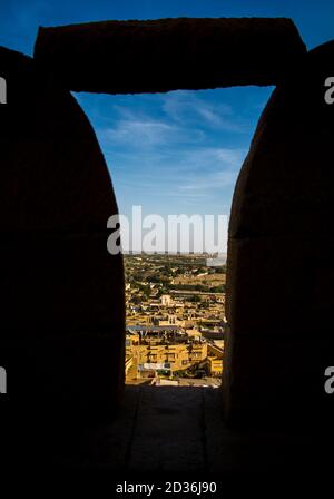 Jaisalmer vista città da Jaisalmer Fort è situato nella città di Jaisalmer, nello stato indiano di Rajasthan Foto Stock