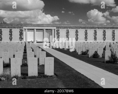 Memoriale della prima guerra mondiale al Tyne Cot Cemetery, Belgio Foto Stock