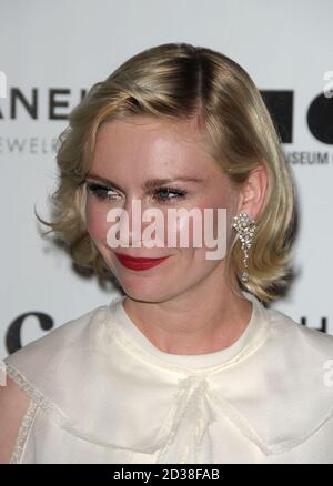 Kirsten Dunst al MOCA LOS ANGELES BENEFIT GALA. PRESENTA L'EVENTO DEL MUSEO DELL'ARTISTA. DOWNTOWN LOS ANGELES CA USA 11/13 /2010 Foto Stock