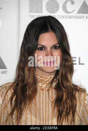 Rachel Bilson al MOCA LOS ANGELES BENEFIT GALA. PRESENTA L'EVENTO DEL MUSEO DELL'ARTISTA. DOWNTOWN LOS ANGELES CA USA 11/13 /2010 Foto Stock