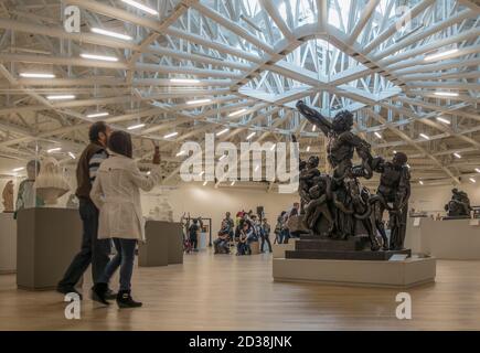 Copia in bronzo dell'antica statua greca Laocoön e dei suoi figli esposti al Museo Soumaya, Città del Messico, Messico Foto Stock