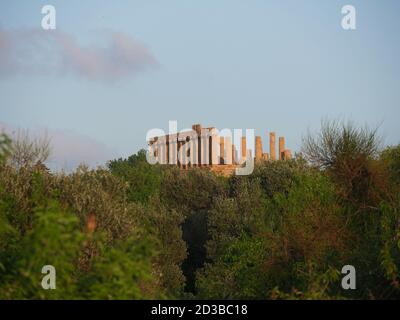 Il Tempio greco di Giunone Lacina, Vallee di Templi di Agrigento, Sicilia, Italia Foto Stock
