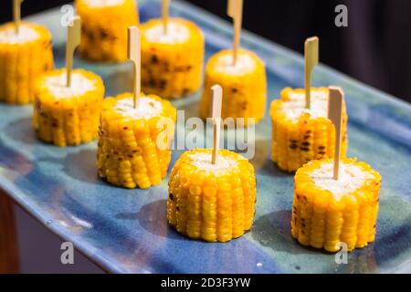 Tartine servite in un bufffet dell'hotel a Cebu Foto Stock