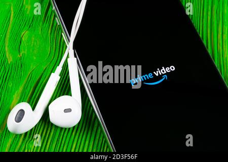 A Helsinki, Finlandia, 4 Maggio 2019: Amazon Video icona applicazione su Apple iPhone schermo X close-up. Amazon PrimeVideo icona app. La perfezione del Amazon applic Foto Stock