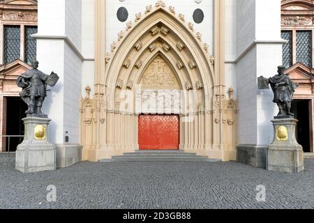 Il portale gotico principale della Basilica Mariazell, Austira Foto Stock