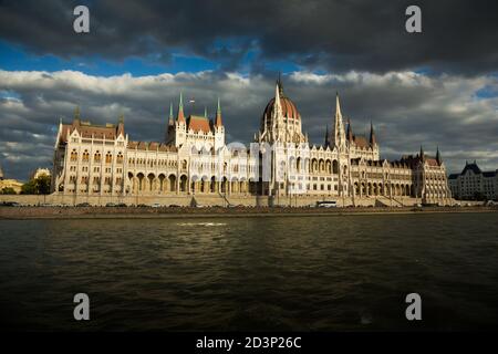 Palazzo del Parlamento ungherese a Budapest, Ungheria Foto Stock