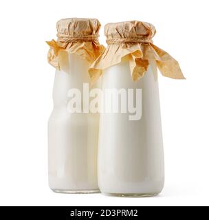 Bottiglia di latte in vetro isolata su sfondo bianco Foto Stock