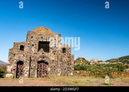 Vista su Cuba di Santa Domenica vicino a Castiglione di Sicilia Foto Stock