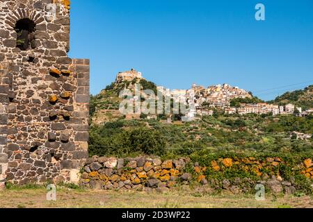 Vista su Cuba di Santa Domenica vicino a Castiglione di Sicilia Foto Stock