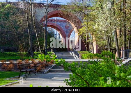 Olsztyn, ponti storici sul fiume Lyna, Polonia Foto Stock