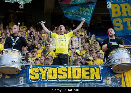 Brondby, Danimarca. 01 agosto 2019. Tifosi di calcio del Brondby SE visti durante la partita di qualificazione della UEFA Europa League tra Brondby IF e Lechia Gdansk al Brondby Stadion, (Photo credit: Gonzales Photo - Thomas Rasmussen). Foto Stock