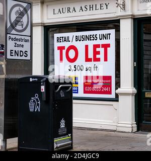 Londra UK Ottobre 09 2020, Laura Ashley High Street Home Interior Outlet Business Failure a causa della pandemia di COVID-19 Foto Stock