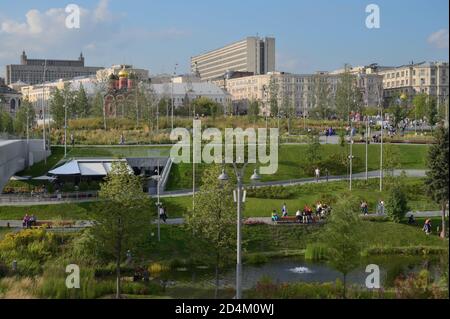 Zaryadye parco nel centro di Mosca, Russia Foto Stock