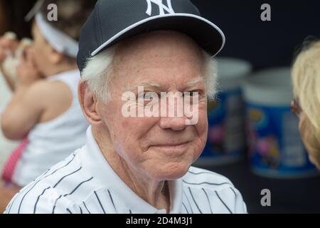 20 giugno 2015, New York, New York, USA: WHITEY FORD a disposizione per il 2015 Old-Timers' Day, Yankee Stadium, nel Bronx. (Immagine di credito: © Bryan Smith/ZUMA Wire) Foto Stock