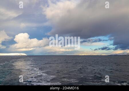 Paesaggi meravigliosi intorno a Hammerfest in Norvegia settentrionale Foto Stock