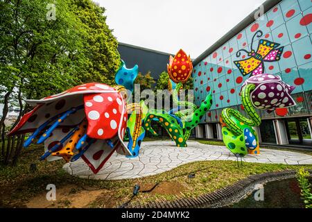 Sculture di Yayoi Kusama al Museo d'Arte della Città di Matsumoto, Matsumoto, Nagano, Giappone Foto Stock