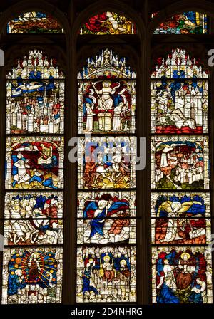 Regno Unito, Inghilterra, Yorkshire, York Minster, East End medievale Great East Window, scene del Vecchio Testamento Foto Stock