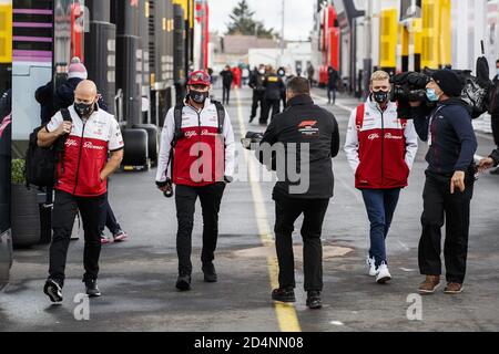 Nurburg, Germania. 10 Ott 2020. Nurburgring, 10 Ott 2020, RAIKKONEN Kimi (fin), Alfa Romeo Racing ORLEN C39, ritratto e SCHUMACHER Mick (ger), Alfa Romeo Racing ORLEN C39, ritratto durante la Formula 1 Aramco Grosser Preis Der Eifel 2020, Gran Premio d'Eifel, dal 9 al 11 ottobre 2020 sul burrgring di N.rgring, a N.rburg Germania - Foto Xavi Bonilla DPPI durante la Formula 1 Aramco Grosser Preis Der Eifel 2020, Gran Premio di Eifel - Campionato di Formula 1 - Credit: LM Credit: LPS/ZUMA Wire/Alamy Live News Foto Stock