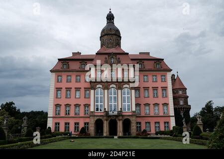 Walbrzych, Polonia - 18 luglio 2020: Castello di Ksiaz, il più grande castello della Slesia. Museo del Castello Foto Stock