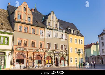 Edifici colorati sulla piazza del mercato di Weimar, Germania Foto Stock