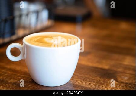 Tazza di caffè con schiuma. Cappuccino Foto Stock