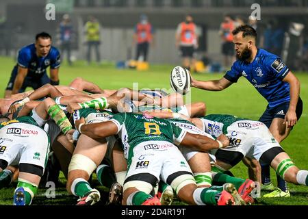 Monigo Stadium, Treviso, Italia, 10 Ott 2020, Jamison Gibson-Park (Leinster) introduzione in mischia durante Benetton Treviso vs Leinster Rugby, Rugby Guinness Pro 14 - Credit: LM/Ettore Griffoni/Alamy Live News Foto Stock