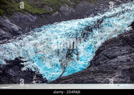 Vista panoramica ghiacciai dell'Alaska sulla cima del montagne Foto Stock