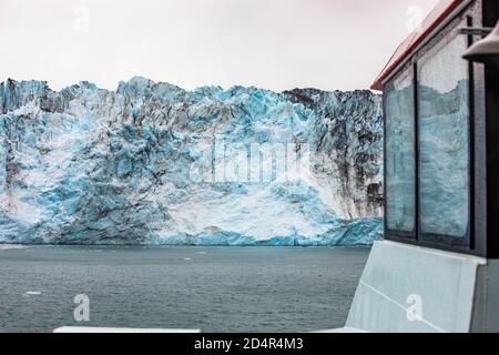 Vista panoramica dei ghiacciai dell'Alaska da Prince Willaliam Sound Bay whittier tour Foto Stock