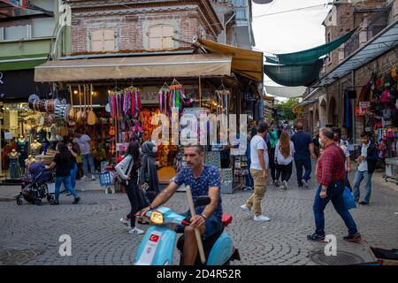 Vista da Kemeralti durante l'epidemia di coronavirus. Kemeralti è uno storico bazar distretto di Izmir, Turchia il 9 ottobre 2020. Foto Stock