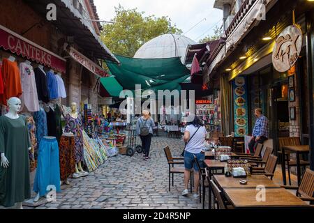 Vista da Kemeralti durante l'epidemia di coronavirus. Kemeralti è uno storico bazar distretto di Izmir, Turchia il 9 ottobre 2020. Foto Stock