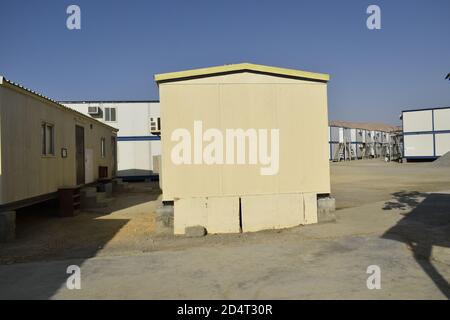 Portabille casa e ufficio cabininsLabor Camp cabinpiccole case temporanee : Muscat, Oman Foto Stock