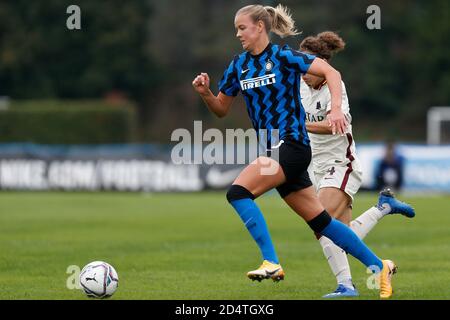 Milano, Italia. 11 Ott 2020. Caroline Moller Hansen (FC Internazionale) durante FC Internazionale vs AS Roma, Serie Italiana Calcio A Campionato Donna a milano, Ottobre 11 2020 Credit: Independent Photo Agency/Alamy Live News Foto Stock