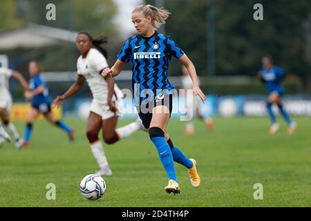 milano, Italia, 11 Ott 2020, Caroline Moller Hansen (FC Internazionale) durante FC Internazionale vs AS Roma, Campionato Italiano di Calcio Serie A Donna - Credit: LM/Francesco Scaccianoce/Alamy Live News Foto Stock